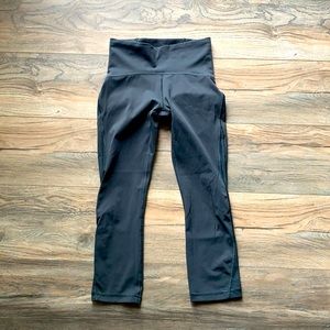 Lululemon Train Times Crop 21”